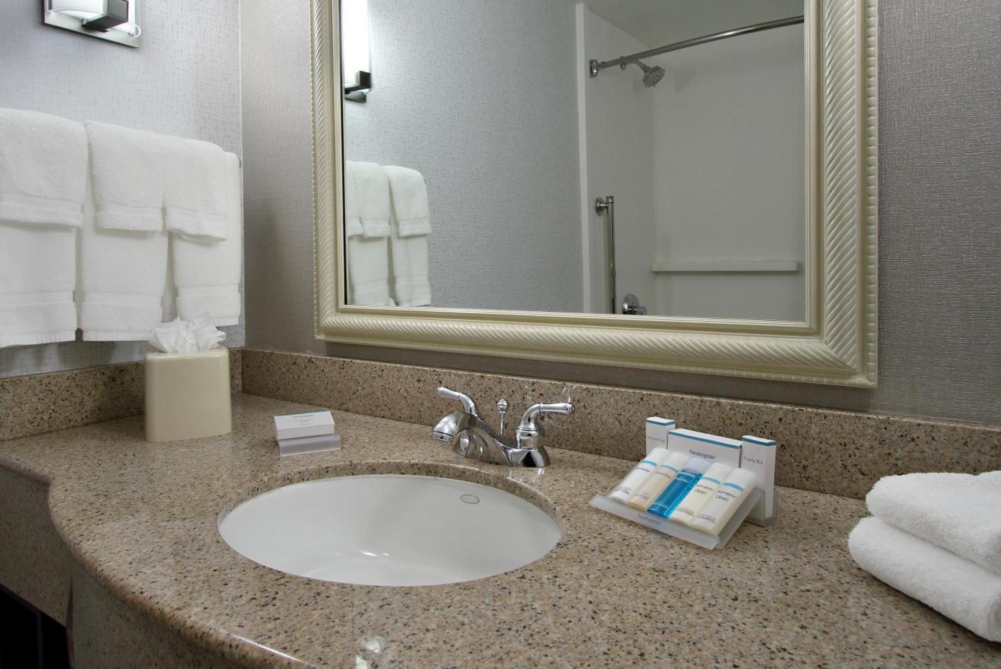 Hilton Garden Inn Sonoma County Airport Santa Rosa Buitenkant foto
